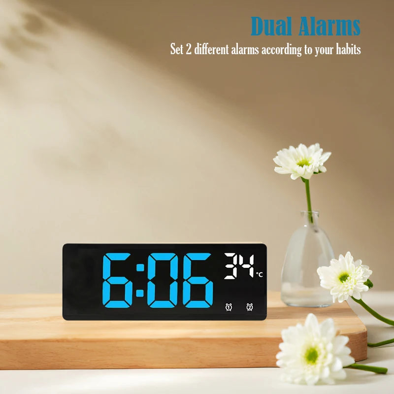 Modern Digital Alarm Clock With HD LED Display, USB Powered & Easy To Use - Vertex Select